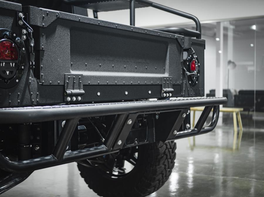 Детали экстерьера Hummer H1 Supertruck by Mil-Spec Automotive 2020 года  (фото 11 из 13)